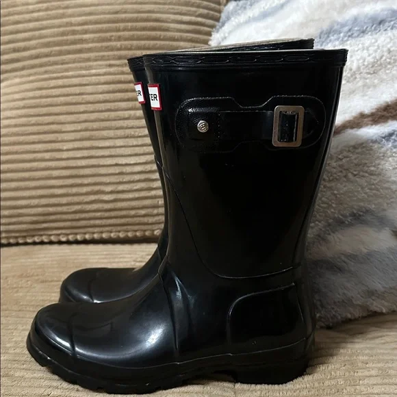 Hunter Glossy Black Short Waterproof Boots size 5 women’s - Picture 2 of 12